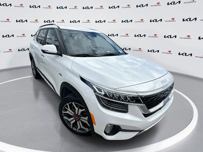 Certified 2022 Kia Seltos SX w/ Sunroof Package