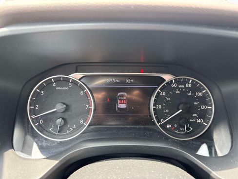 Certified 2023 Nissan Rogue SV FWD image 16