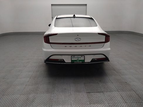Used 2022 Hyundai Sonata SE w/ Cargo Package FWD image 6