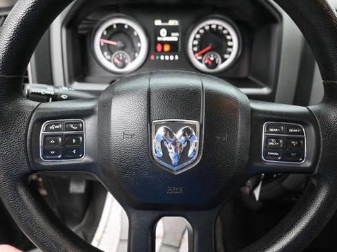 Used 2017 RAM 1500 ST w/ SXT Appearance Group AWD/4WD image 13