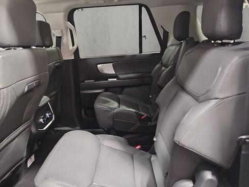 New 2026 Ford Expedition Max Active AWD/4WD image 18