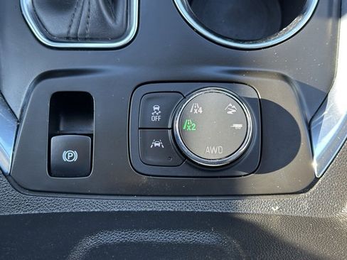 Used 2021 Chevrolet Traverse High Country w/ LPO, Floor Liner Package image 39