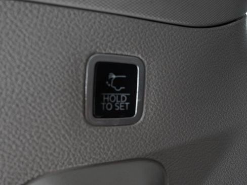 Used 2022 Jeep Grand Wagoneer Series II w/ Convenience Group III AWD/4WD image 15