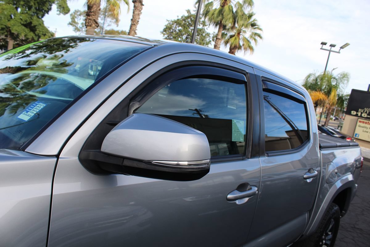 Used 2017 Toyota Tacoma TRD Sport RWD image 13