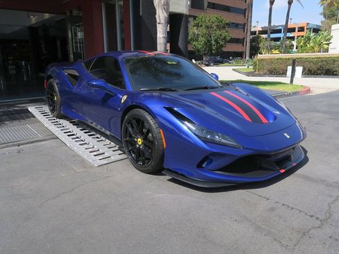 Used 2020 Ferrari F8 Tributo RWD image 44