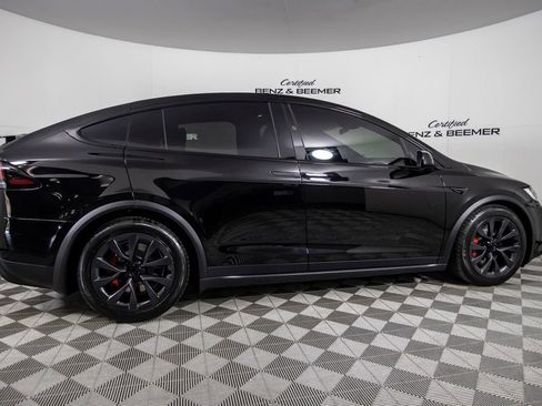 Used 2024 Tesla Model X Plaid image 5