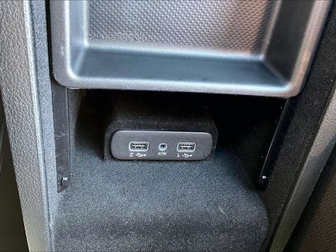 Used 2023 Dodge Charger Scat Pack w/ Harman/Kardon Audio Group RWD image 33