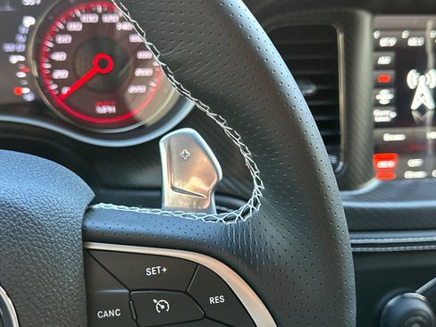 Used 2021 Dodge Charger SRT Hellcat image 39