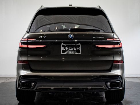 New 2026 BMW X7 xDrive40i w/ M Sport Package image 10