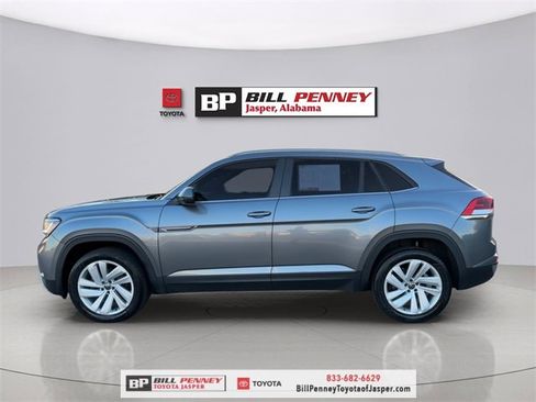 Used 2020 Volkswagen Atlas Cross Sport SE w/ Towing Package image 2