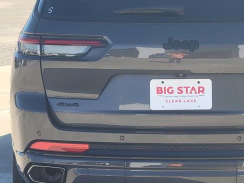 Used 2024 Jeep Grand Cherokee L Summit w/ High Altitude Package image 7