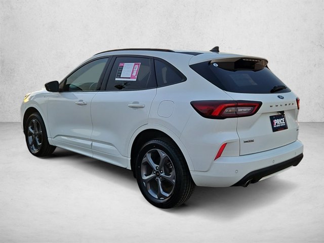 Used 2023 Ford Escape ST-Line w/ Tech Pack #1 AWD/4WD image 8