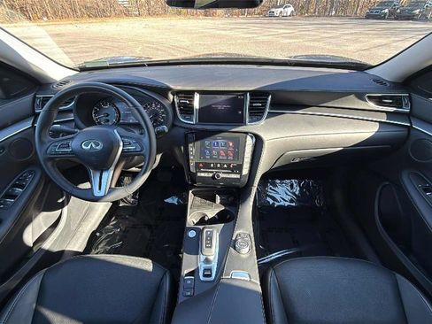 Certified 2025 INFINITI QX50 Luxe image 12