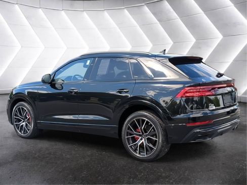 Used 2022 Audi Q8 Prestige AWD/4WD image 5