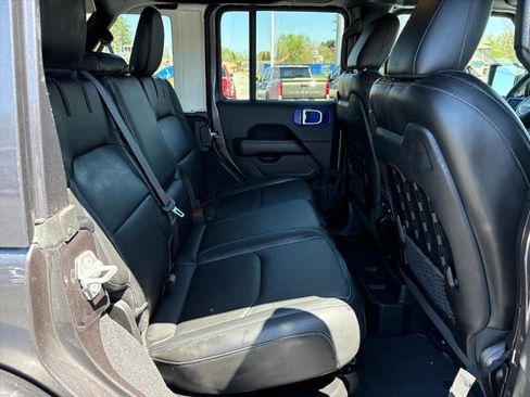 Used 2021 Jeep Wrangler Unlimited Rubicon 4xe w/ Steel Bumper Group image 8