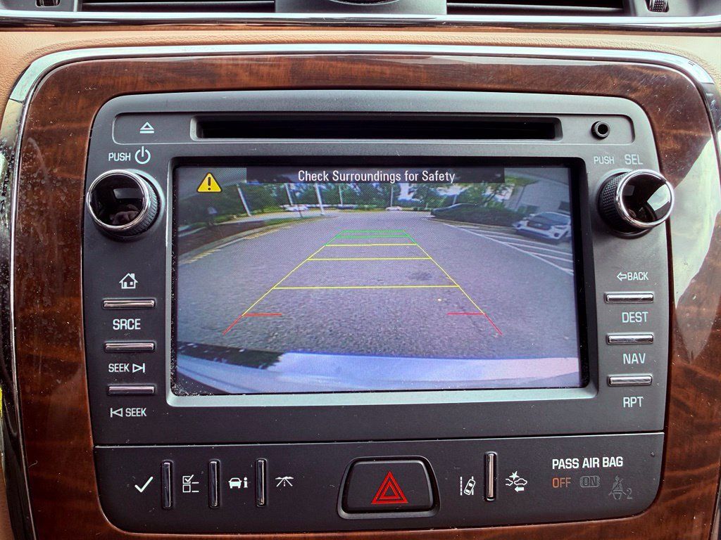 Used 2017 Buick Enclave Premium w/ Experience Buick Package FWD image 23