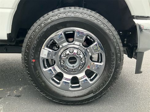 New 2026 Ford F250 Lariat w/ Chrome Package image 10