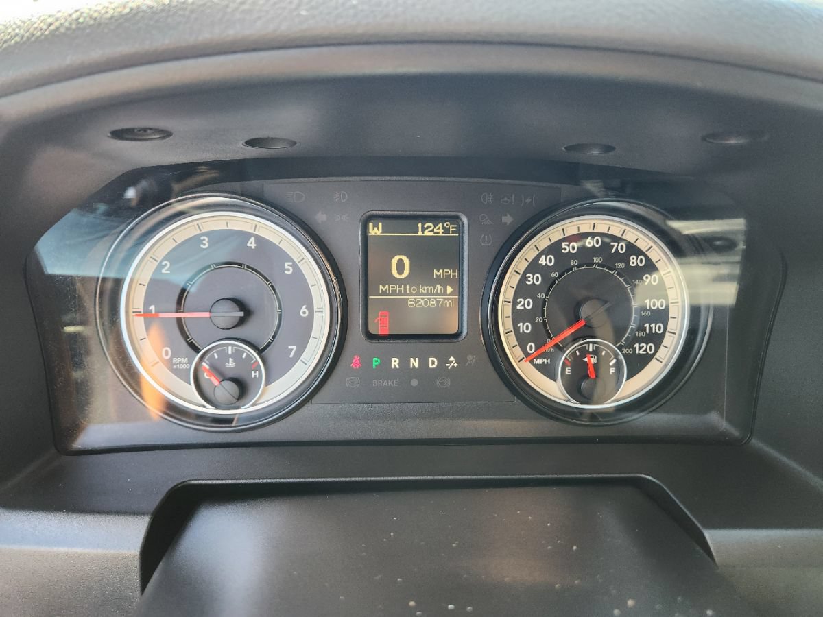 Used 2017 RAM 1500 Express w/ Express Value Package RWD image 23
