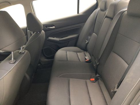 Used 2022 Nissan Altima 2.5 S FWD image 18