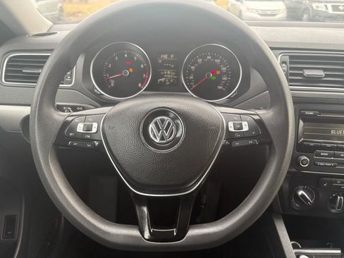 Used 2015 Volkswagen Jetta SE image 14