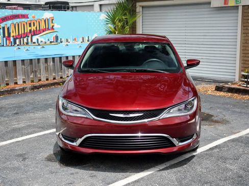 Used 2015 Chrysler 200 Limited image 2