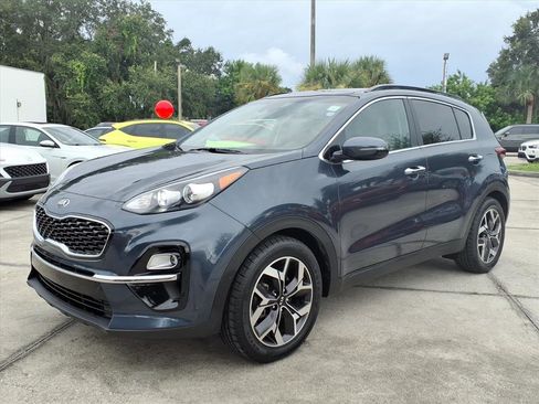 Used 2022 Kia Sportage EX image 3