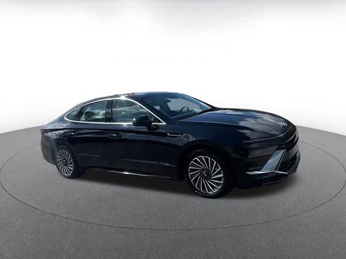 Used 2025 Hyundai Sonata SEL image 2