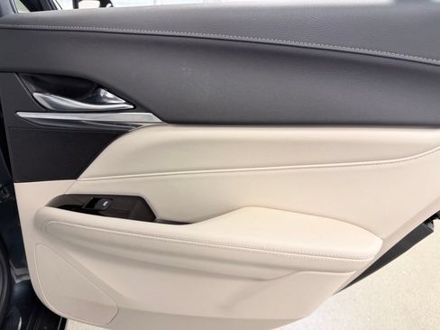 Used 2021 Cadillac CT4 Luxury w/ Sun And Sound Package RWD image 33