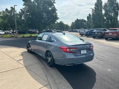 Used 2021 Honda Accord Touring image 5
