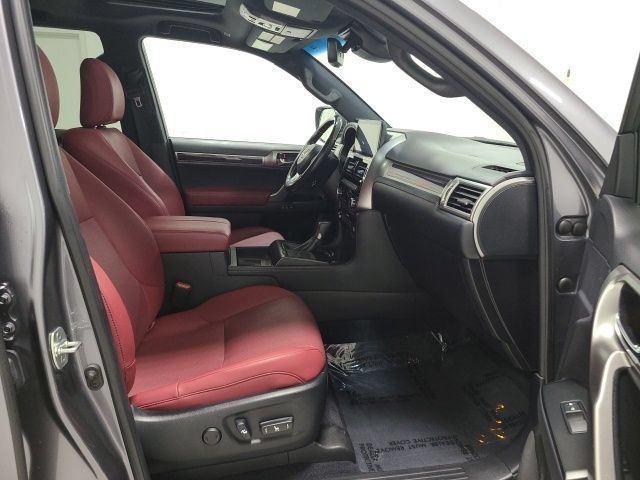 Used 2023 Lexus GX 460 Premium AWD/4WD image 14