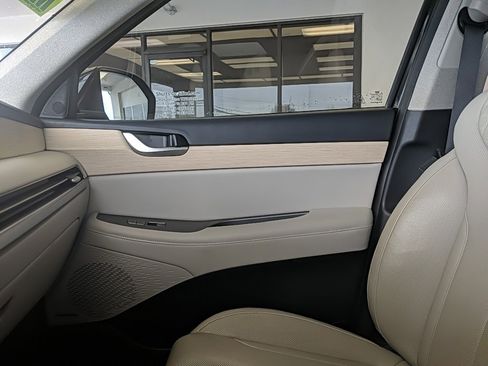 Used 2023 Hyundai Palisade Limited image 25
