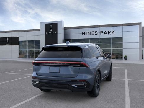 New 2025 Lincoln Nautilus Premier w/ Equipment Group 102A image 8