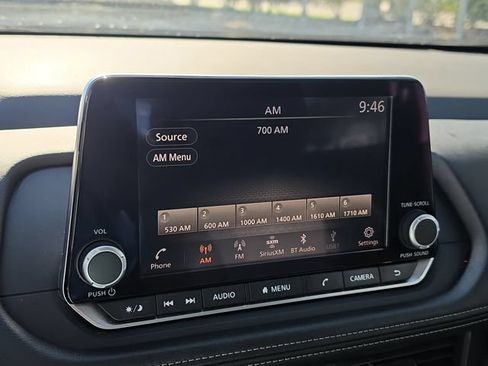 Certified 2025 Nissan Rogue SV FWD image 23