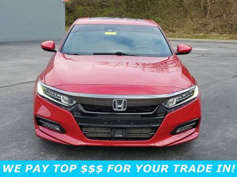 Used 2018 Honda Accord Sport image 2