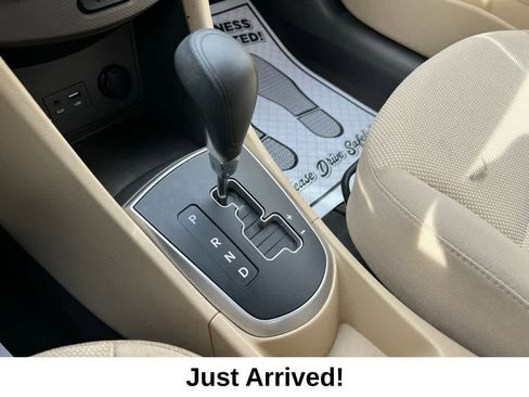 Used 2014 Hyundai Accent GLS image 26