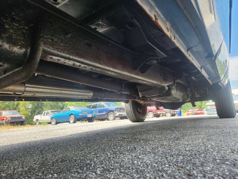 Used 2000 Ford F350 XL RWD image 18