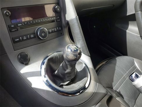 Used 2008 Pontiac Solstice Convertible w/ Premium Package image 19