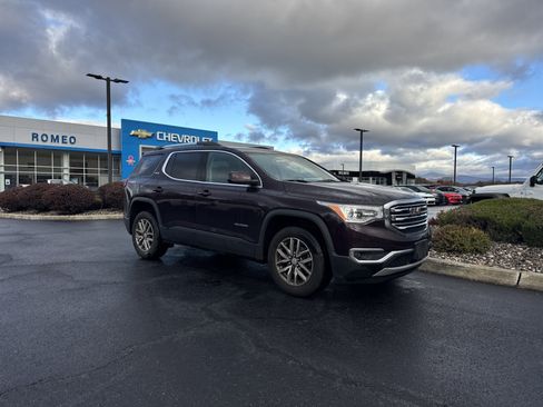 Used 2018 GMC Acadia SLE w/ LPO, Floor Liner Package image 3