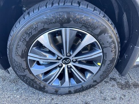 Certified 2025 INFINITI QX60 Pure image 13