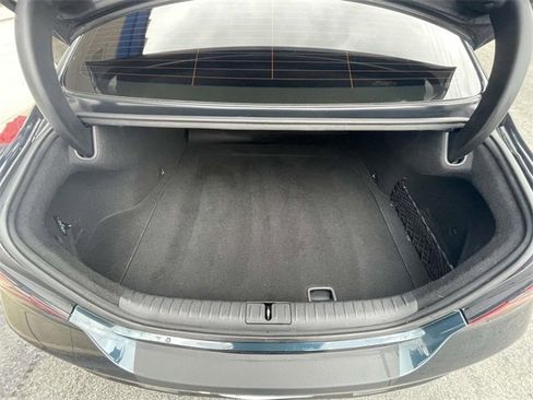 Used 2023 Genesis G70 2.0T image 8