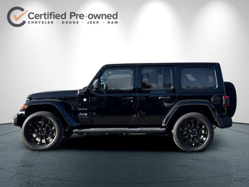 Used 2023 Jeep Wrangler Unlimited Sahara AWD/4WD image 7