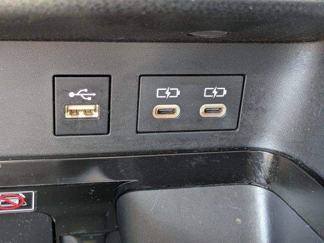 Used 2025 Toyota Camry SE w/ Convenience Package FWD image 28