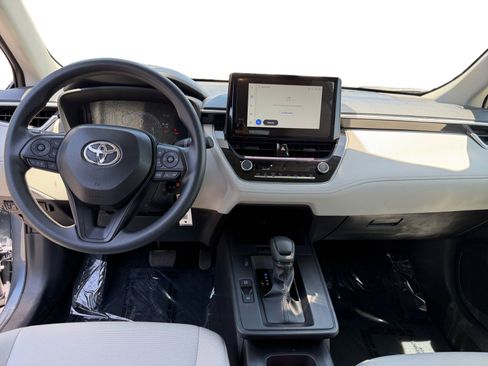 Used 2026 Toyota Corolla Cross L FWD image 10