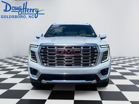 New 2026 GMC Yukon Denali w/ Denali Reserve Package AWD/4WD image 8