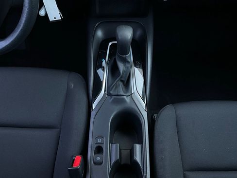 Used 2025 Toyota Corolla LE image 14