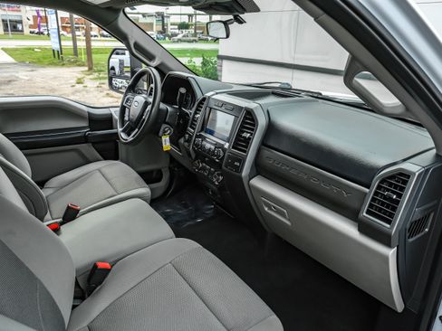 Used 2021 Ford F250 XL w/ STX Appearance Package AWD/4WD image 13