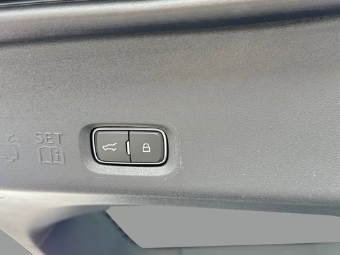 New 2025 Ford Expedition Active image 42