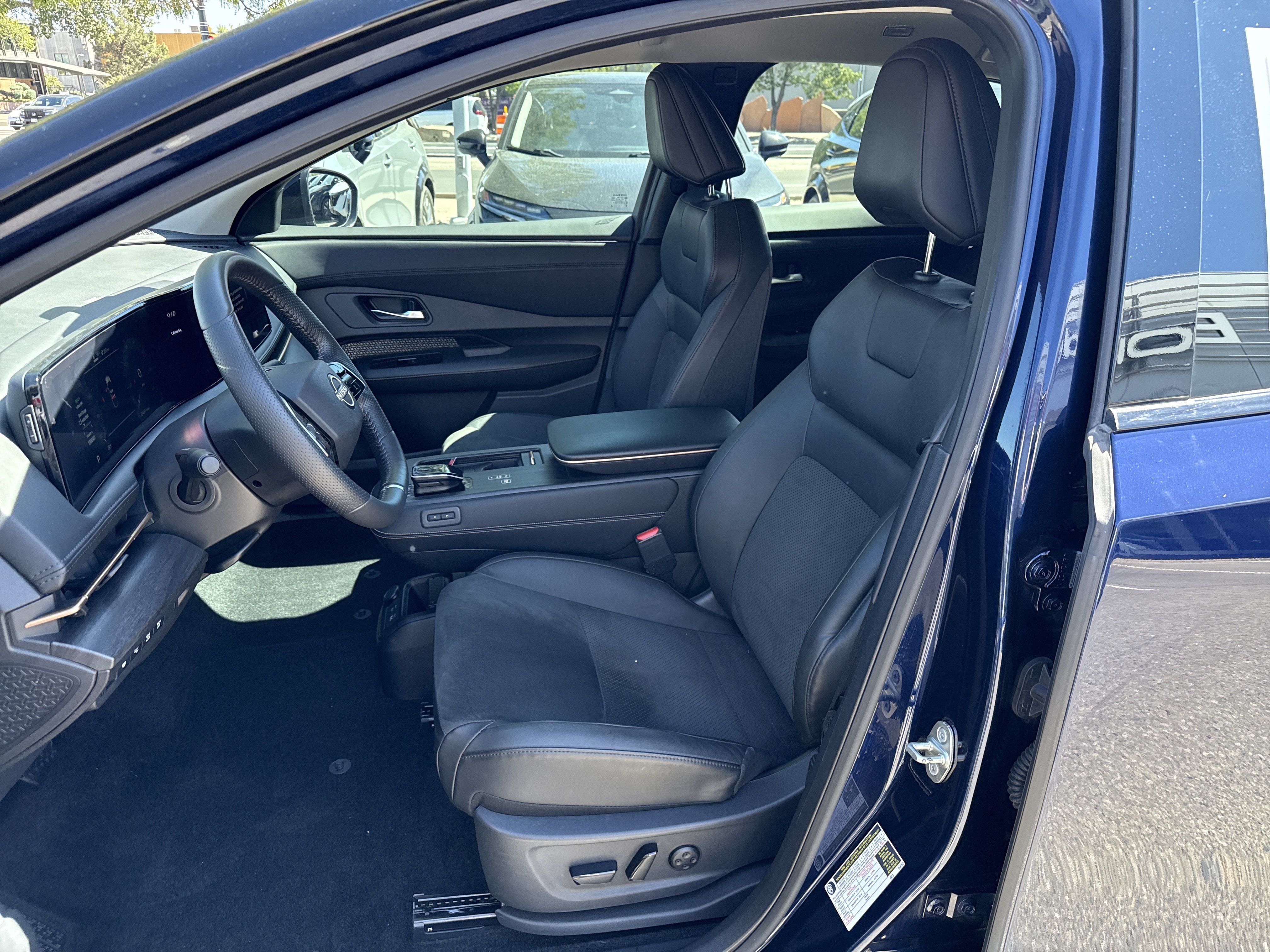 Certified 2024 Nissan Ariya AWD image 12