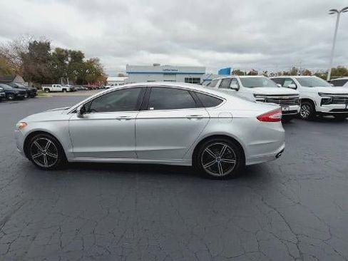 Used 2014 Ford Fusion SE w/ Equipment Group 202A image 5