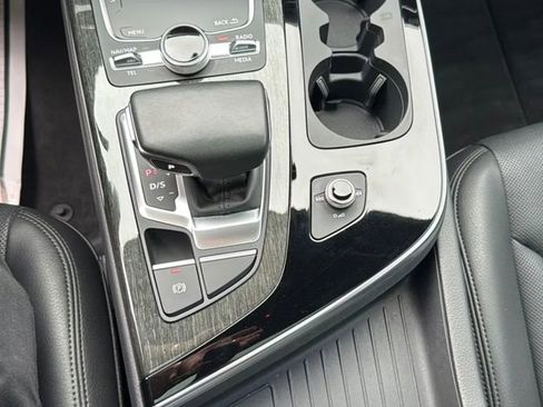 Used 2018 Audi Q7 3.0T Prestige w/ Prestige Package image 55